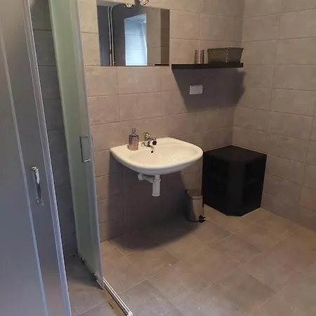 Sen Apartment *