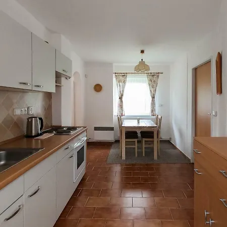 Sen Apartment *